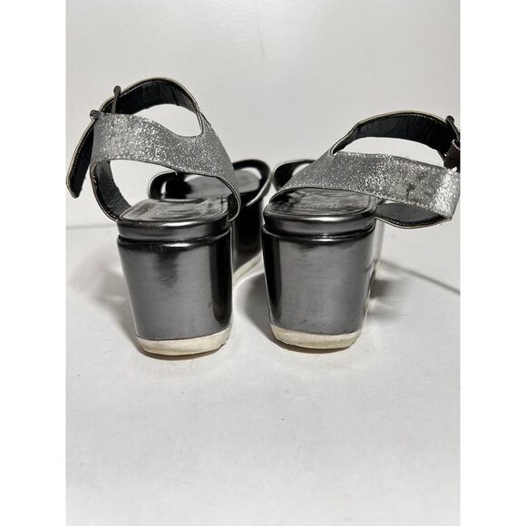 Stuart Weitzman EUC Silver Glitter Crosspath Flatform Platform Sandal Shoe 8.5 - Picture 6 of 8